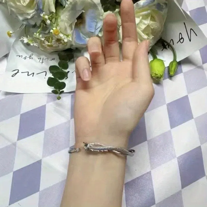 T142 Photo 3