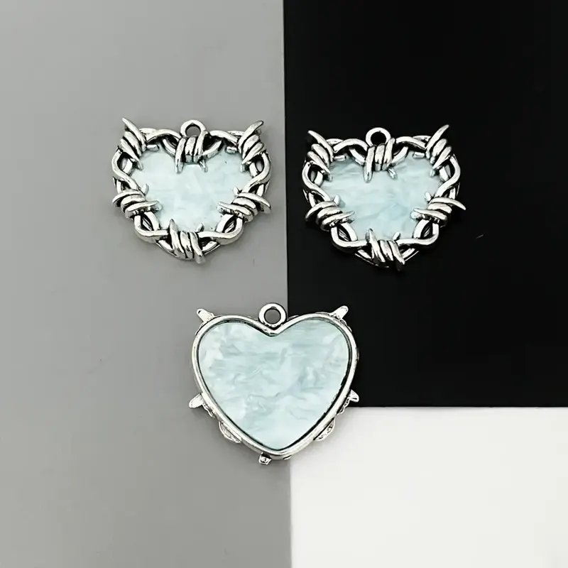 D2067 Photo 1