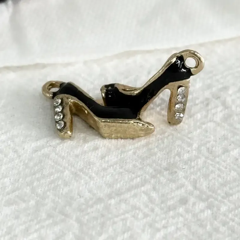 D699 Photo 1