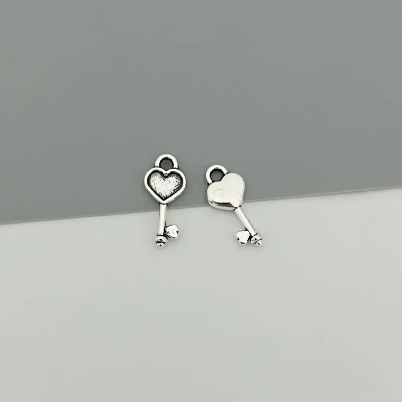 P979 Photo 1
