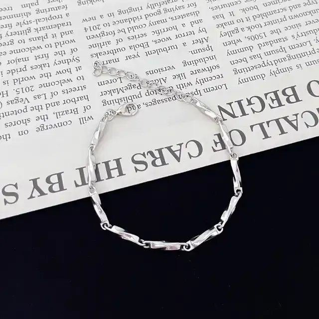 T109 Photo 1