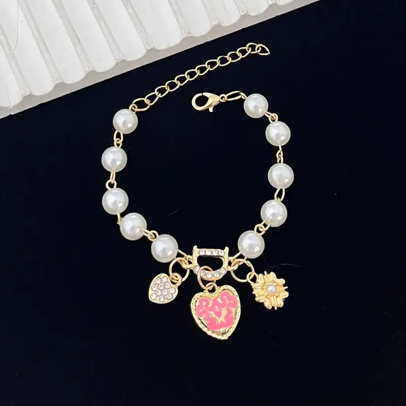 T676 Photo 1