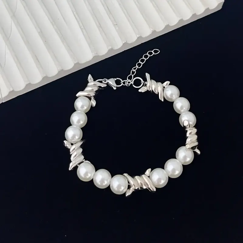 T679 Photo 1